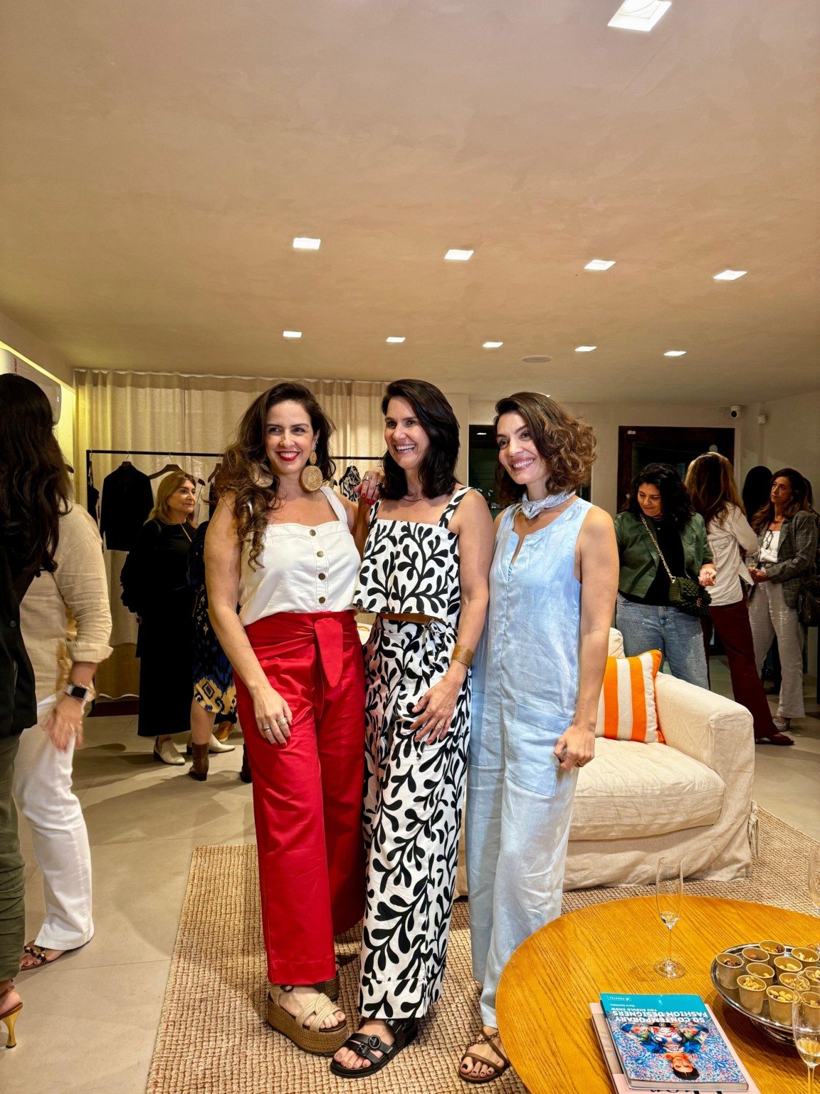 Designer de interiores convidada para 'vestir' a casa com estampas autorais